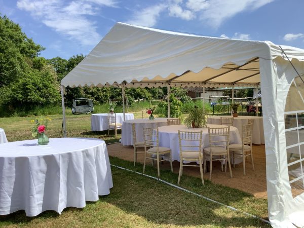 bedecked-table-marquee